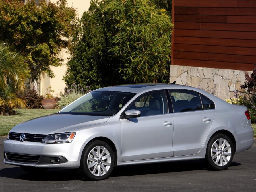  Volkswagen Jetta 2010 года  (US) (фото 42 из 52)